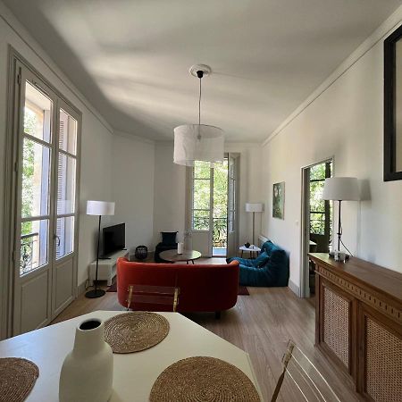 Nimes , Appartement Renove Dans Immeuble Classe. Bagian luar foto