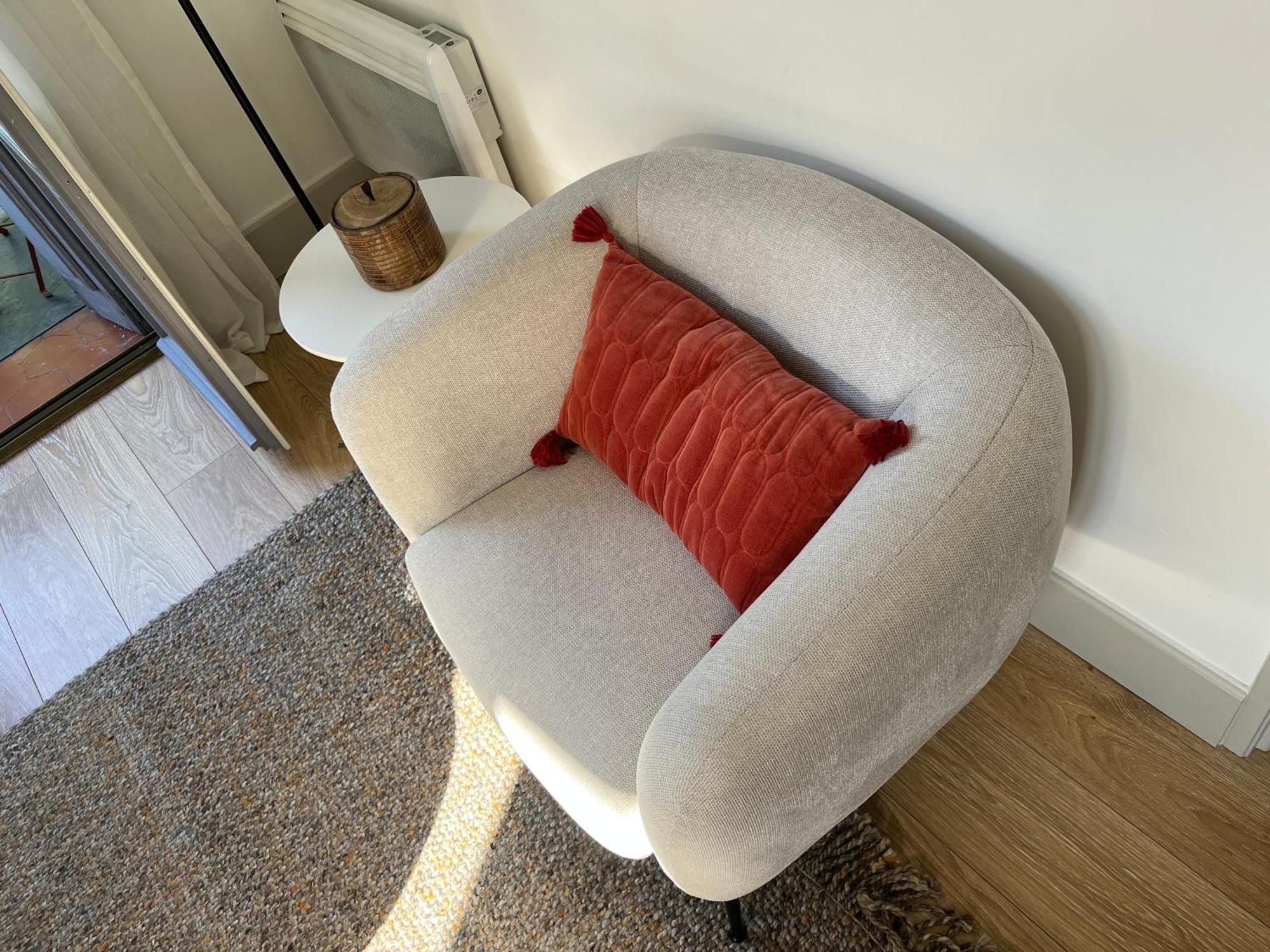 Nimes , Appartement Renove Dans Immeuble Classe. Bagian luar foto