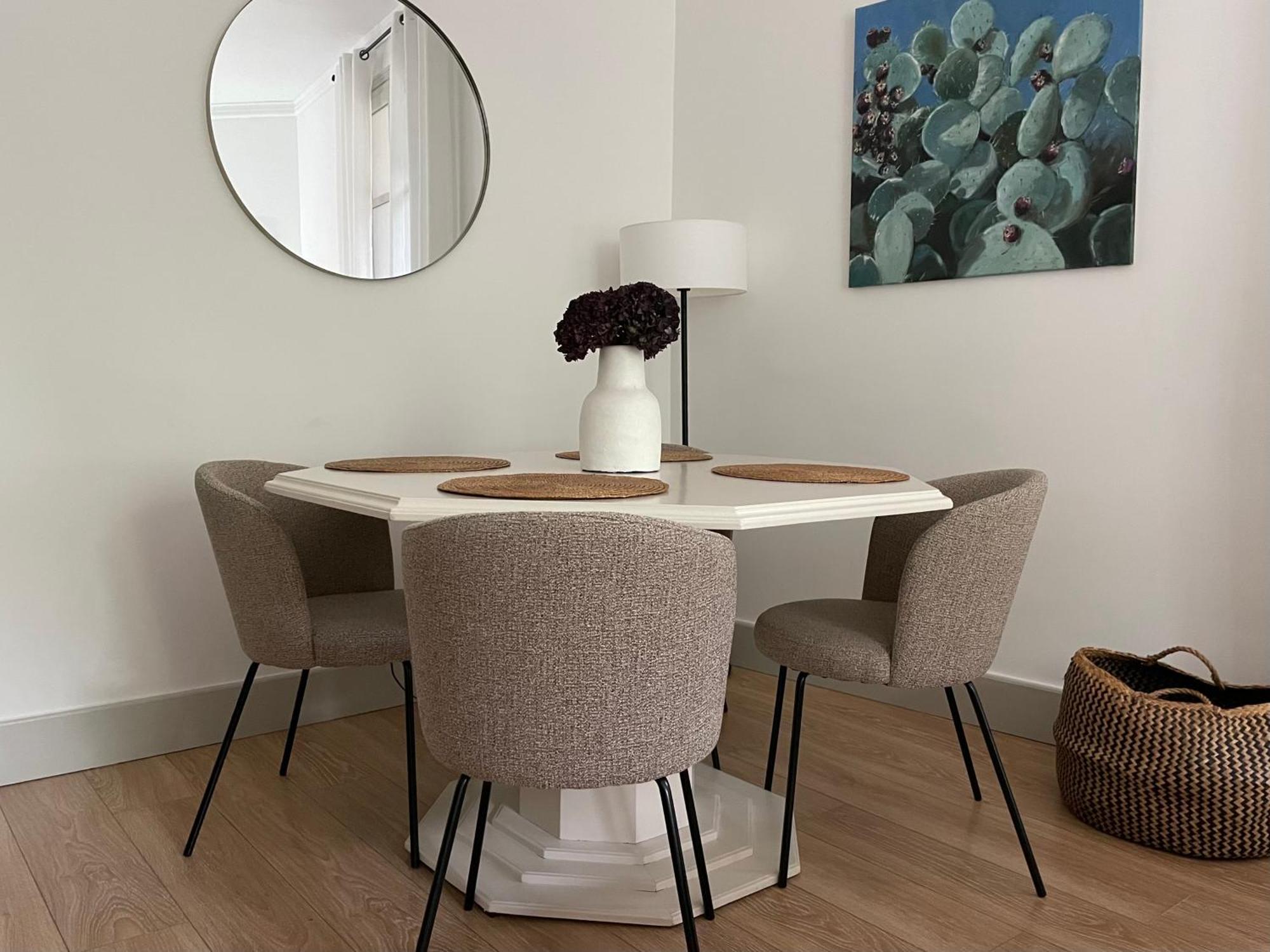 Nimes , Appartement Renove Dans Immeuble Classe. Bagian luar foto