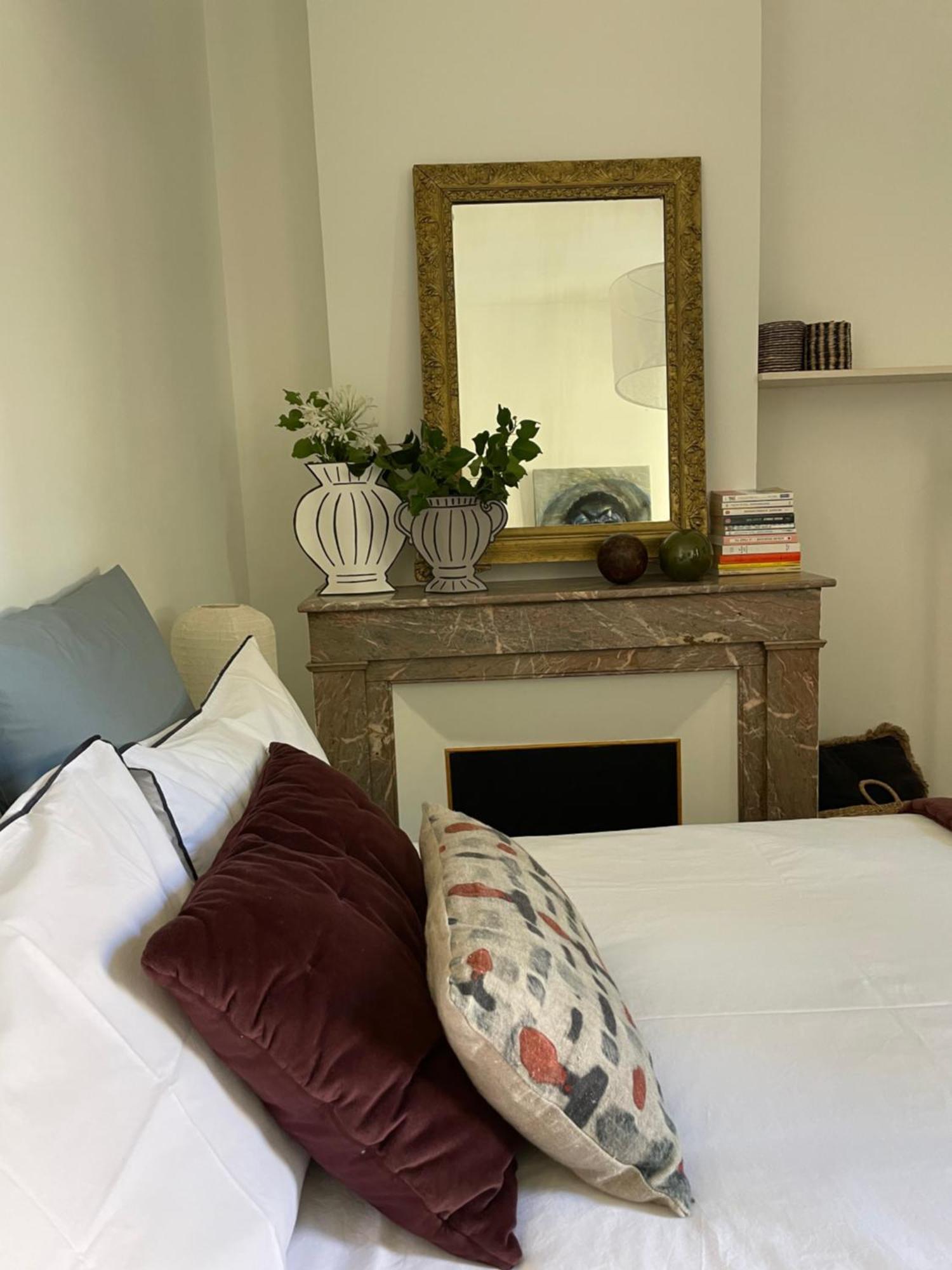 Nimes , Appartement Renove Dans Immeuble Classe. Bagian luar foto